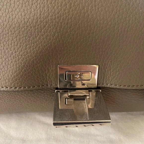 Celine large trapeze bag in taupe leather and suede - Picture 3 of 10